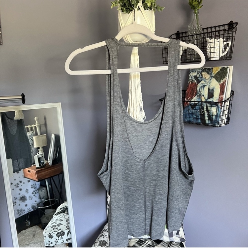 NWT Lululemon 10 Intended Tank 
Open Back Top Heathered Midnight Navy 
NEW NWT